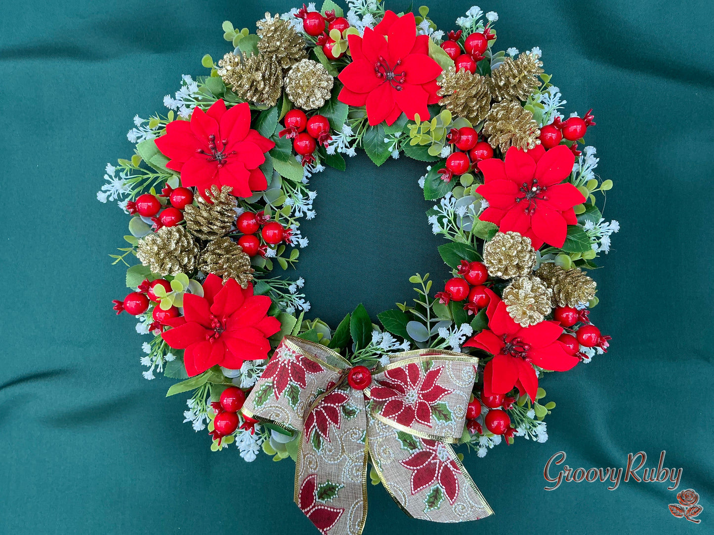 A Very Berry Christmas Wreath